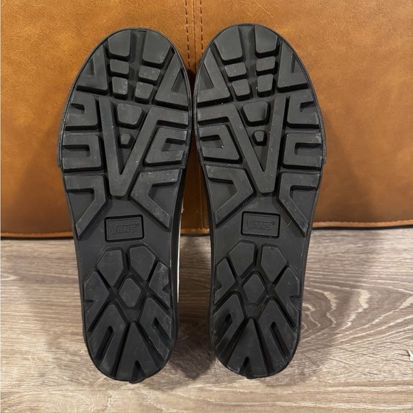 VANS Style 53 White Suede Spiked Slip On Loafers Size 9 - Picture 12 of 12